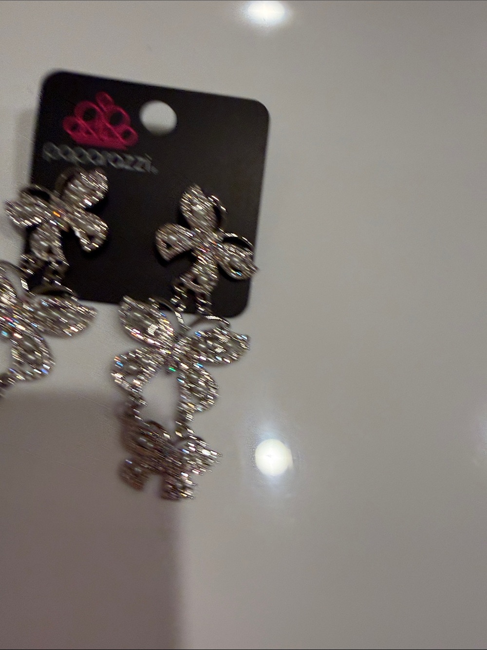 Dazzling Silver Crystal Flower Drop Earrings - Promod?